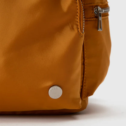 MOCHILA CHARLOTTE MUSTARD