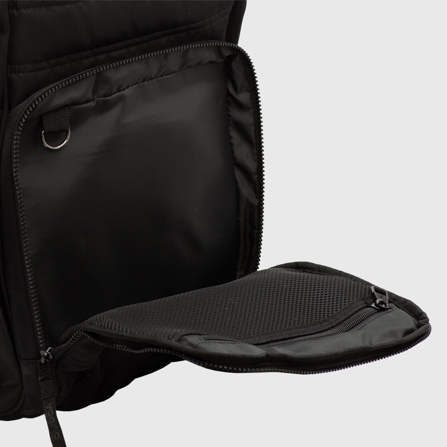 MOCHILA MOM MATTE BLACK VELVET REGULAR RPET